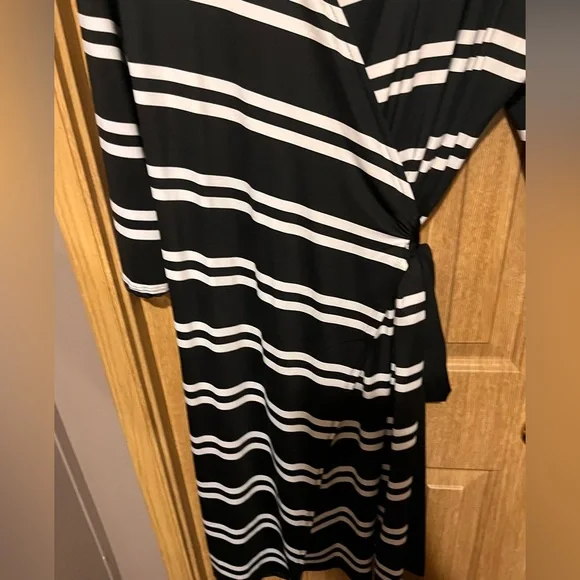 Warp Dress 3XL Black and White NWT - Picture 4 of 6